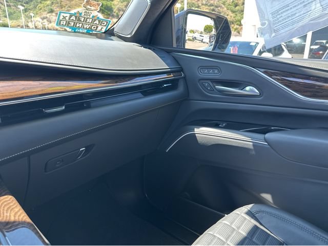 Certified 2024 Cadillac Escalade Sport Platinum w/ LPO, ONYX Package AWD/4WD image 6