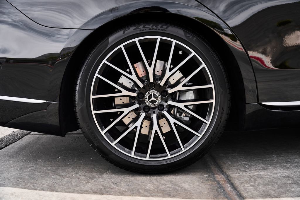 Used 2025 Mercedes-Benz S 580 4MATIC Sedan image 19