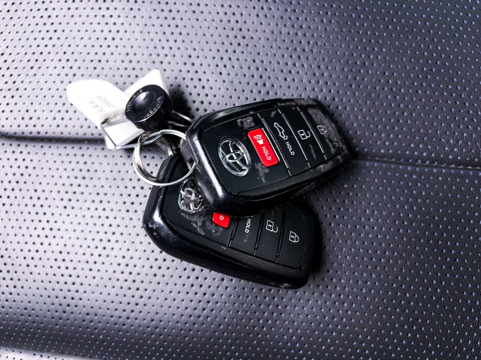 Used 2024 Toyota Tundra Platinum w/ TRD Off-Road Package image 31