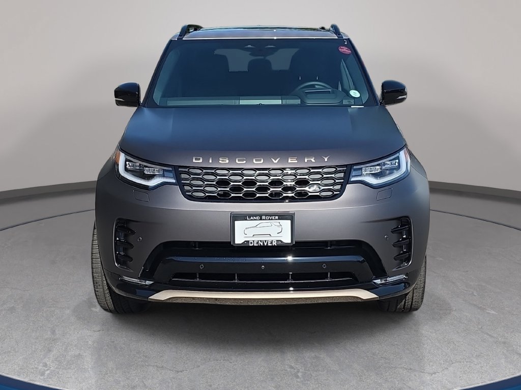 New 2026 Land Rover Discovery Limited Edition AWD/4WD image 2