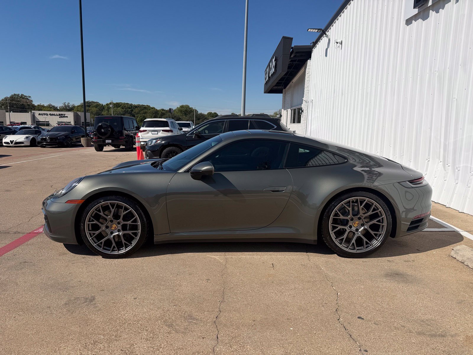 Used 2020 Porsche 911 Carrera S RWD image 3