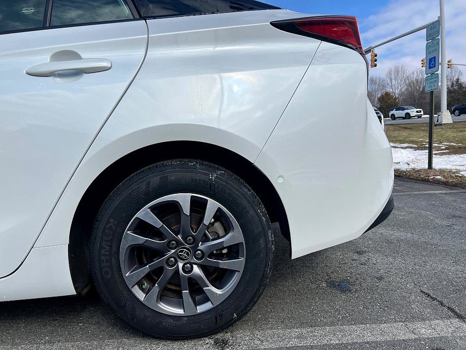 Used 2022 Toyota Prius Limited image 12