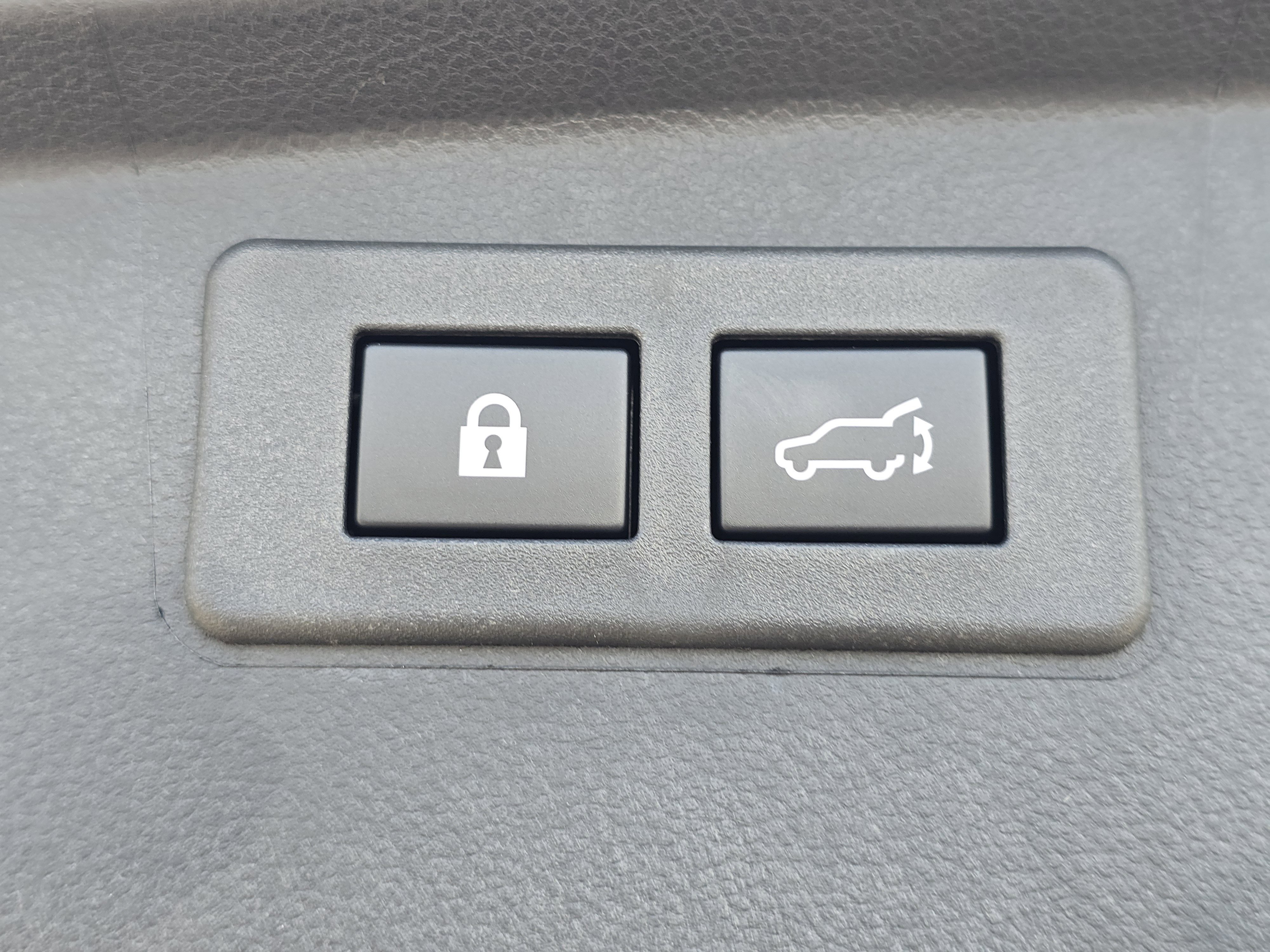 New 2025 Subaru Outback Touring XT image 18