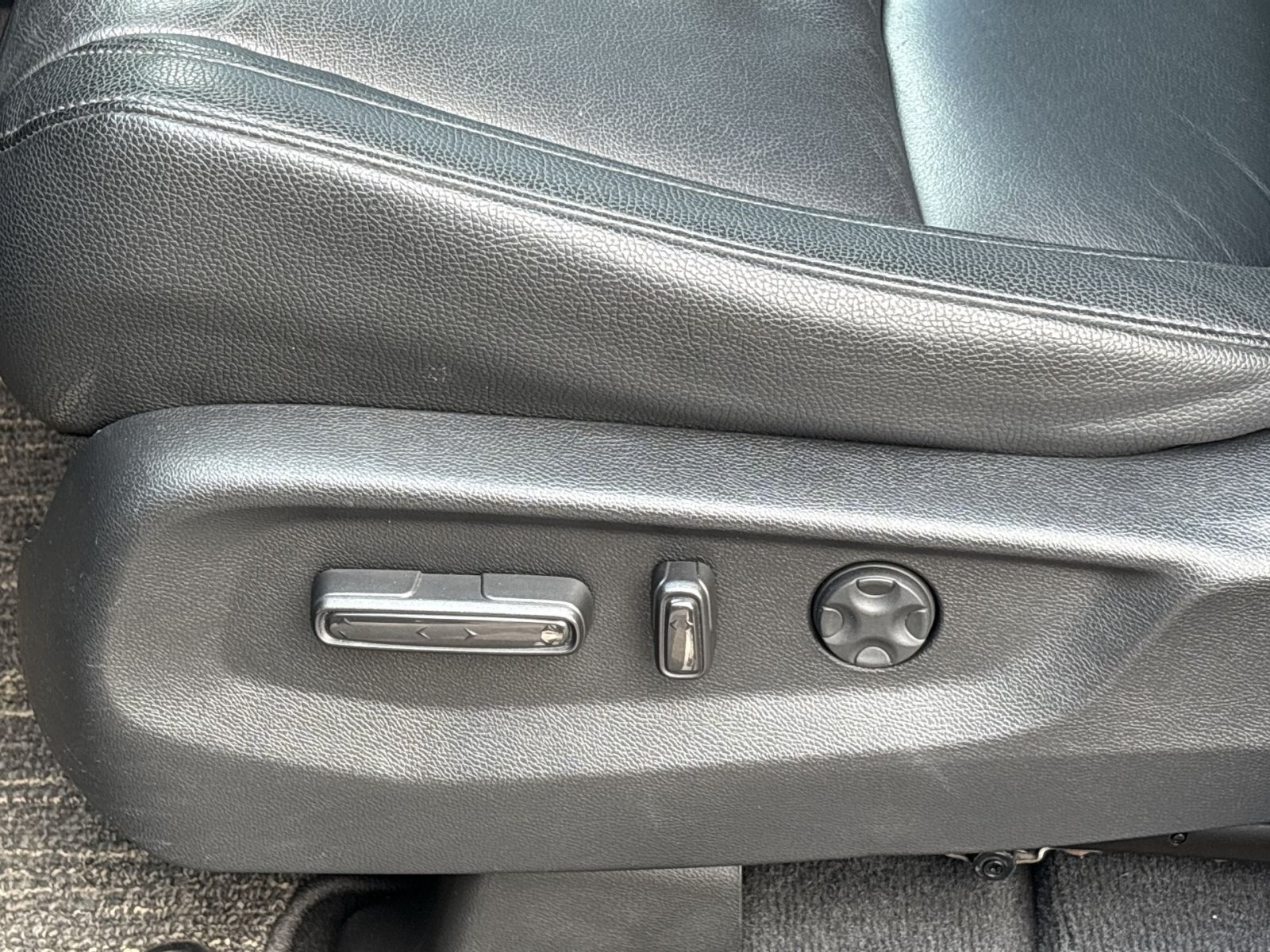 Used 2025 Honda Odyssey EX-L image 14