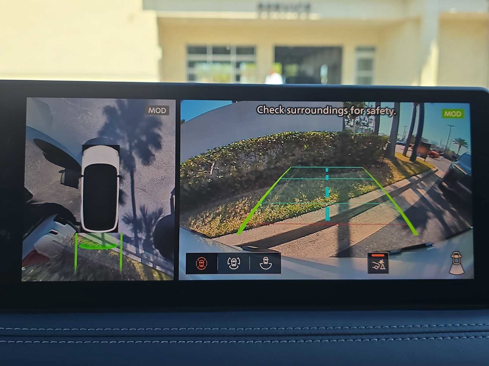 Certified 2026 INFINITI QX60 Sport w/ Dark Cargo Package image 21