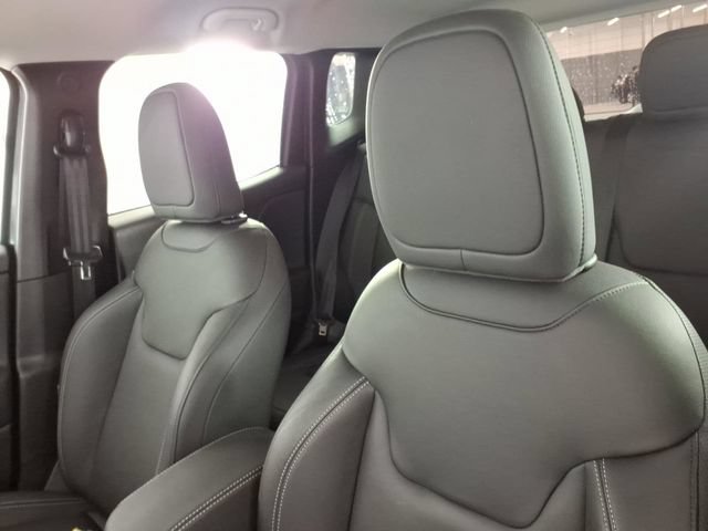 Used 2023 Jeep Renegade Limited AWD/4WD image 13