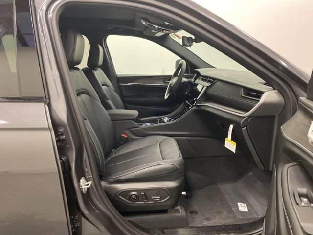 New 2026 Jeep Grand Cherokee L Limited image 29