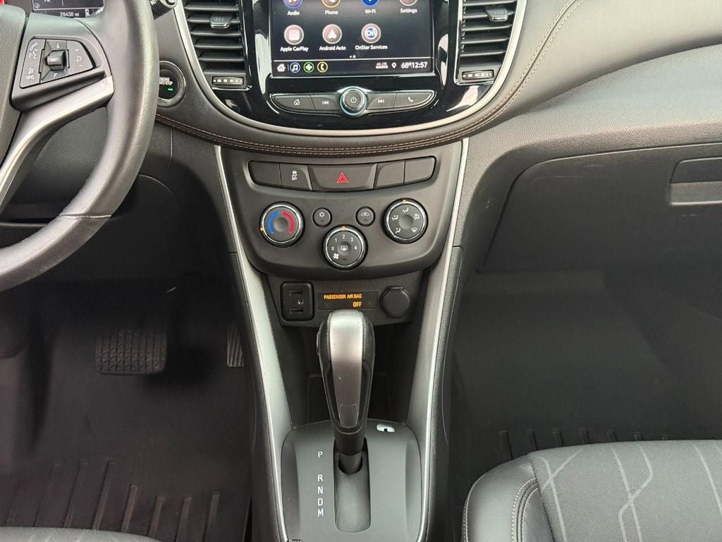 Used 2021 Chevrolet Trax LT w/ LT Convenience Package AWD/4WD image 16