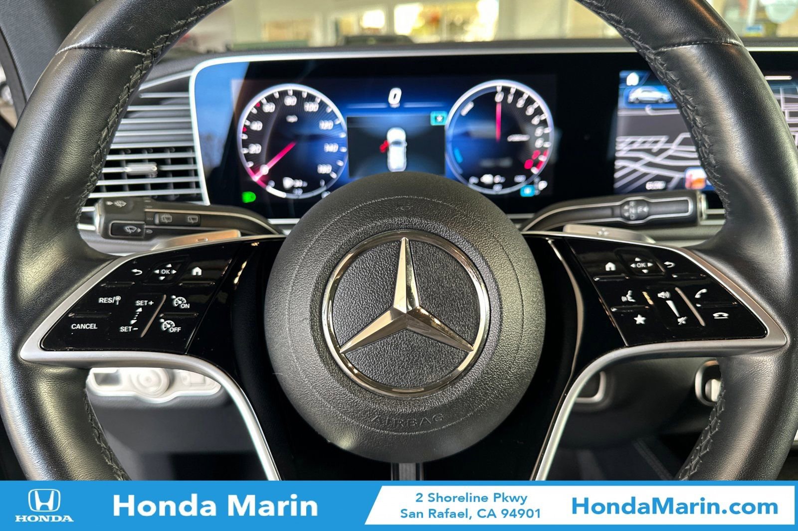 Used 2024 Mercedes-Benz GLE 450e 4MATIC image 28