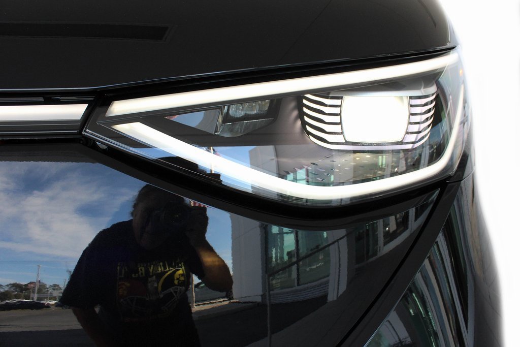 New 2025 Volkswagen ID. Buzz Pro S image 19