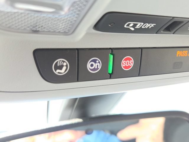 Used 2019 Chevrolet Blazer LT FWD image 31