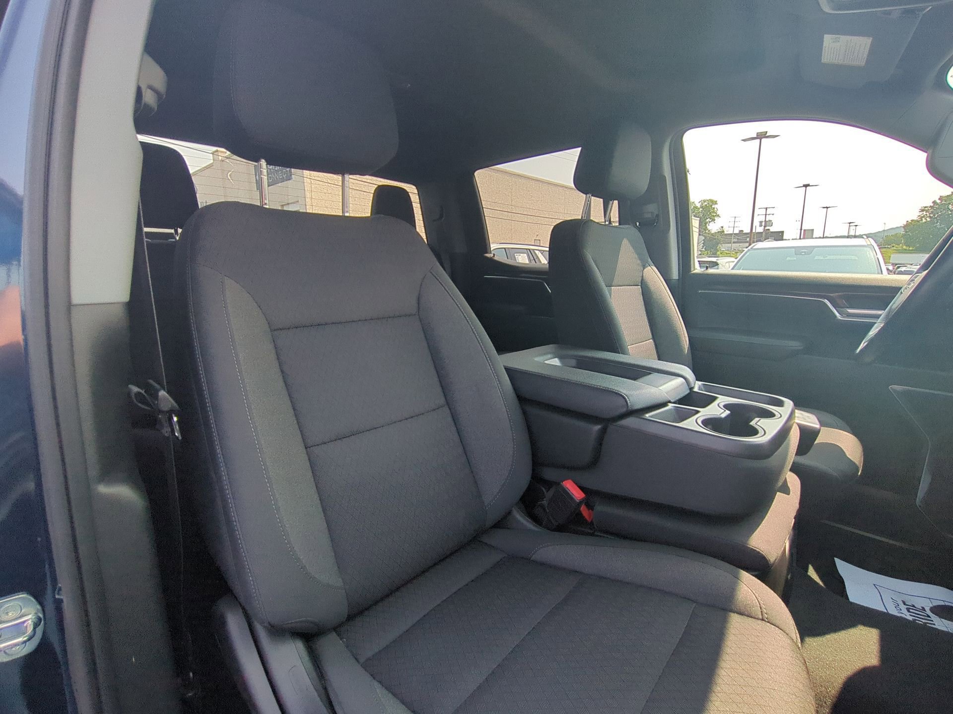 Certified 2022 Chevrolet Silverado 1500 LT AWD/4WD image 28