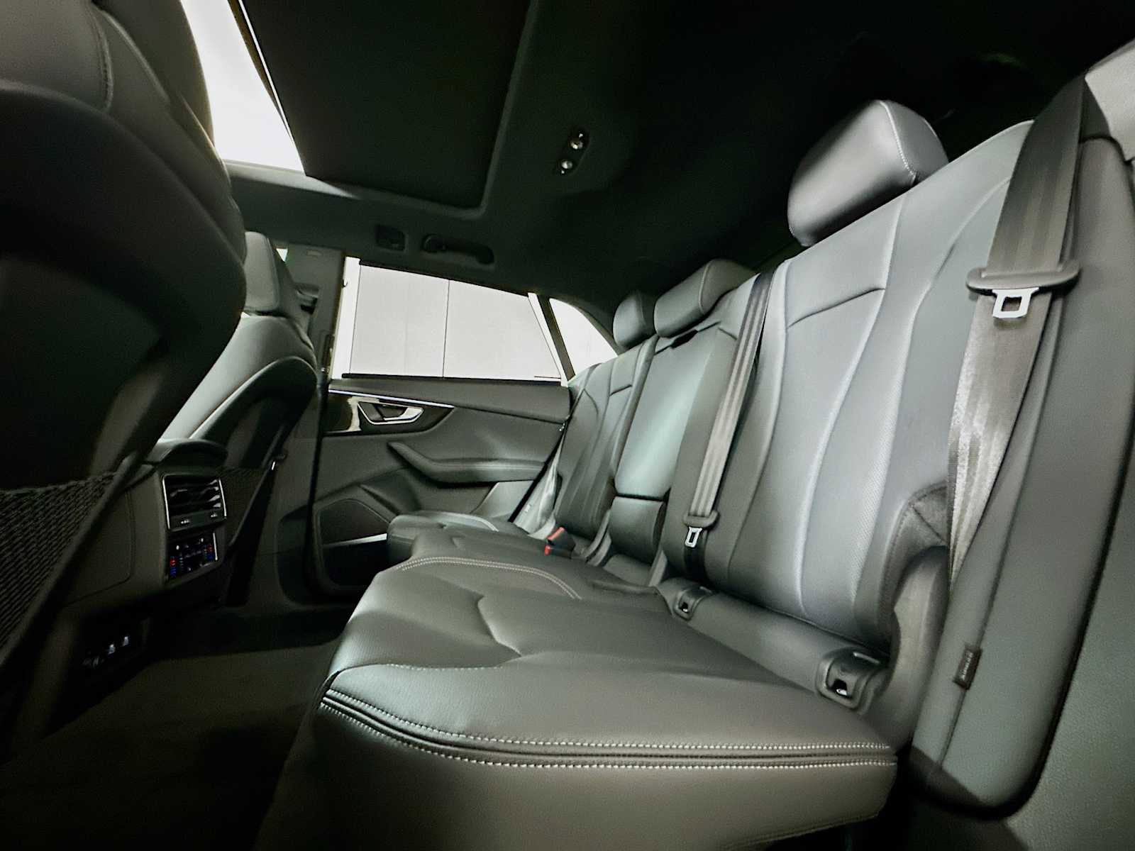 New 2026 Audi Q8 Premium Plus image 23