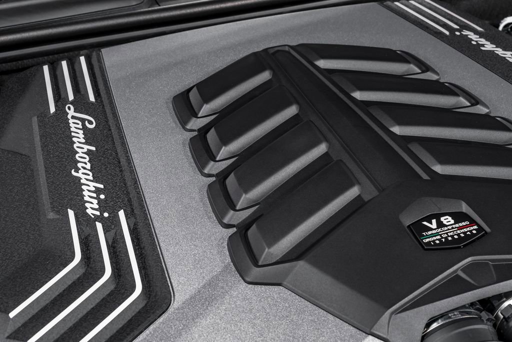 Used 2025 Lamborghini Urus SE AWD/4WD image 50