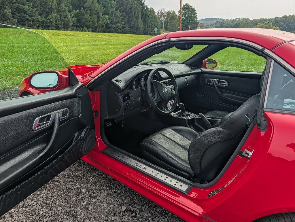 Used 2002 Mercedes-Benz SLK 230 image 18