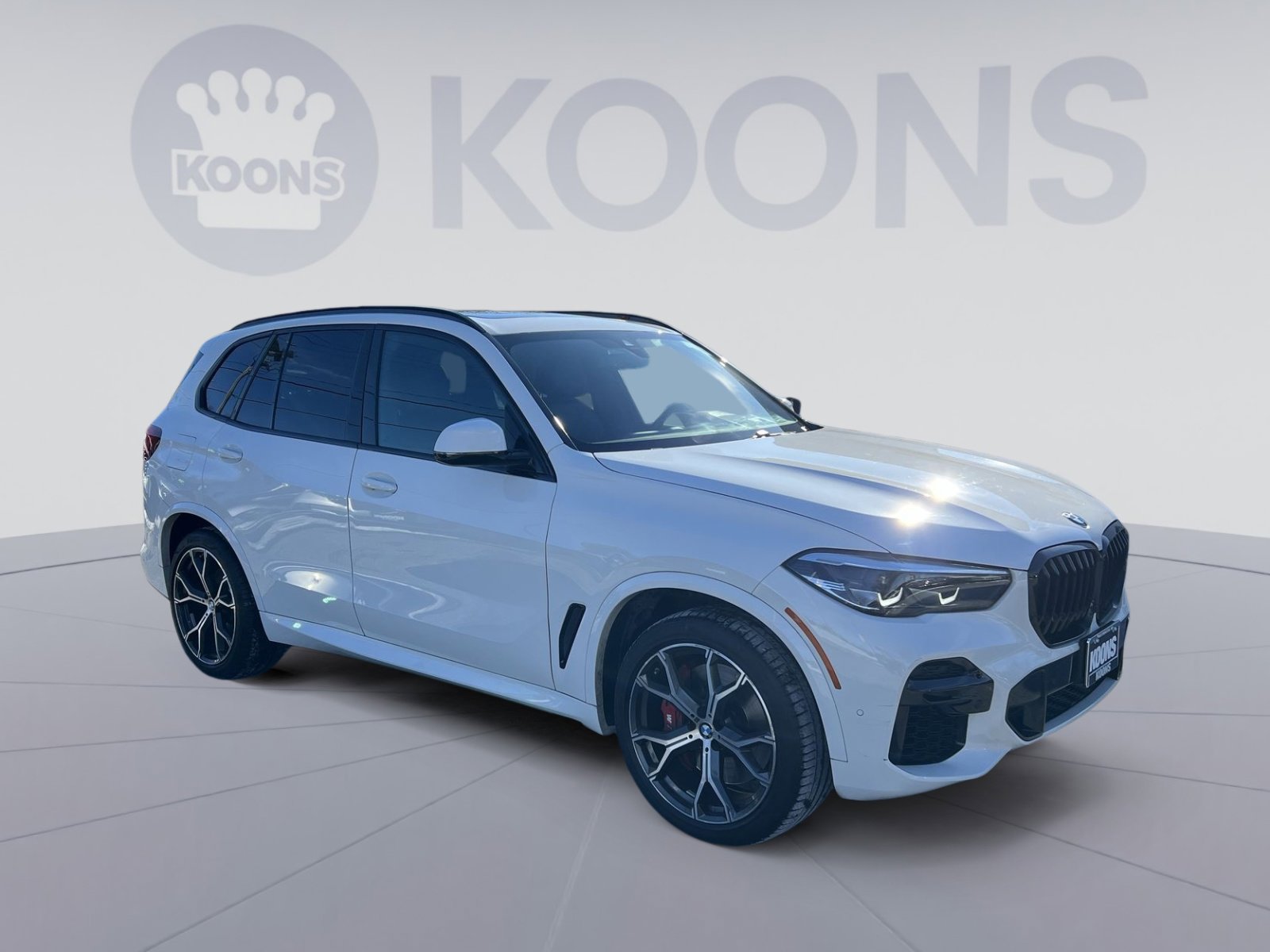 Used 2023 BMW X5 M50i w/ Climate Comfort Package image 10
