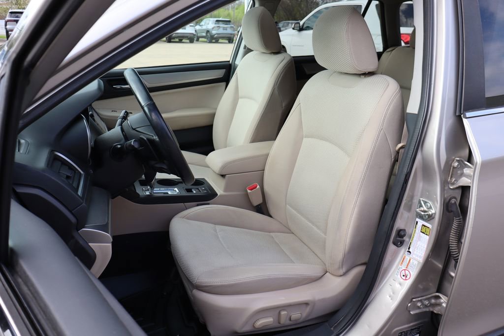 Used 2017 Subaru Outback 2.5i Premium AWD/4WD image 10