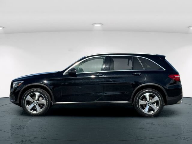 Used 2019 Mercedes-Benz GLC 300 4MATIC image 3