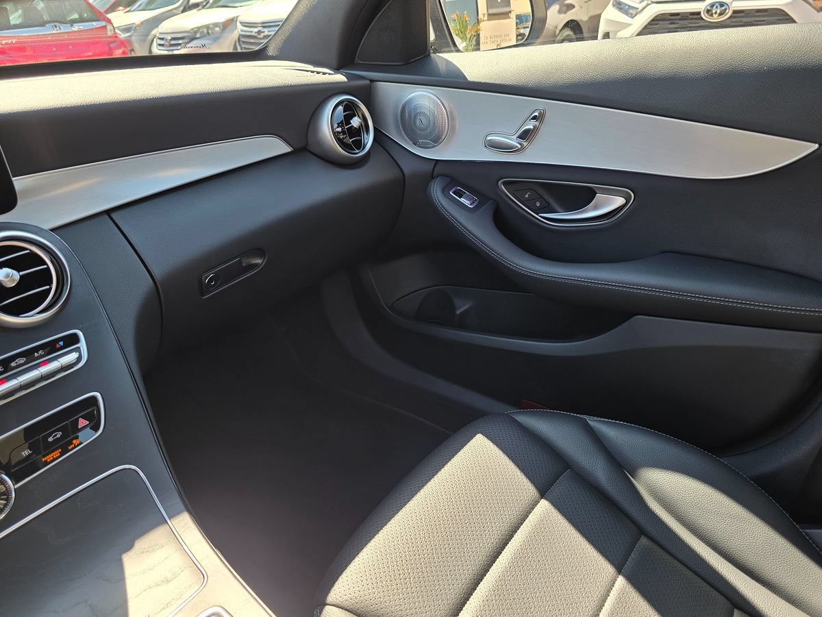 Used 2020 Mercedes-Benz C 300 Sedan image 37