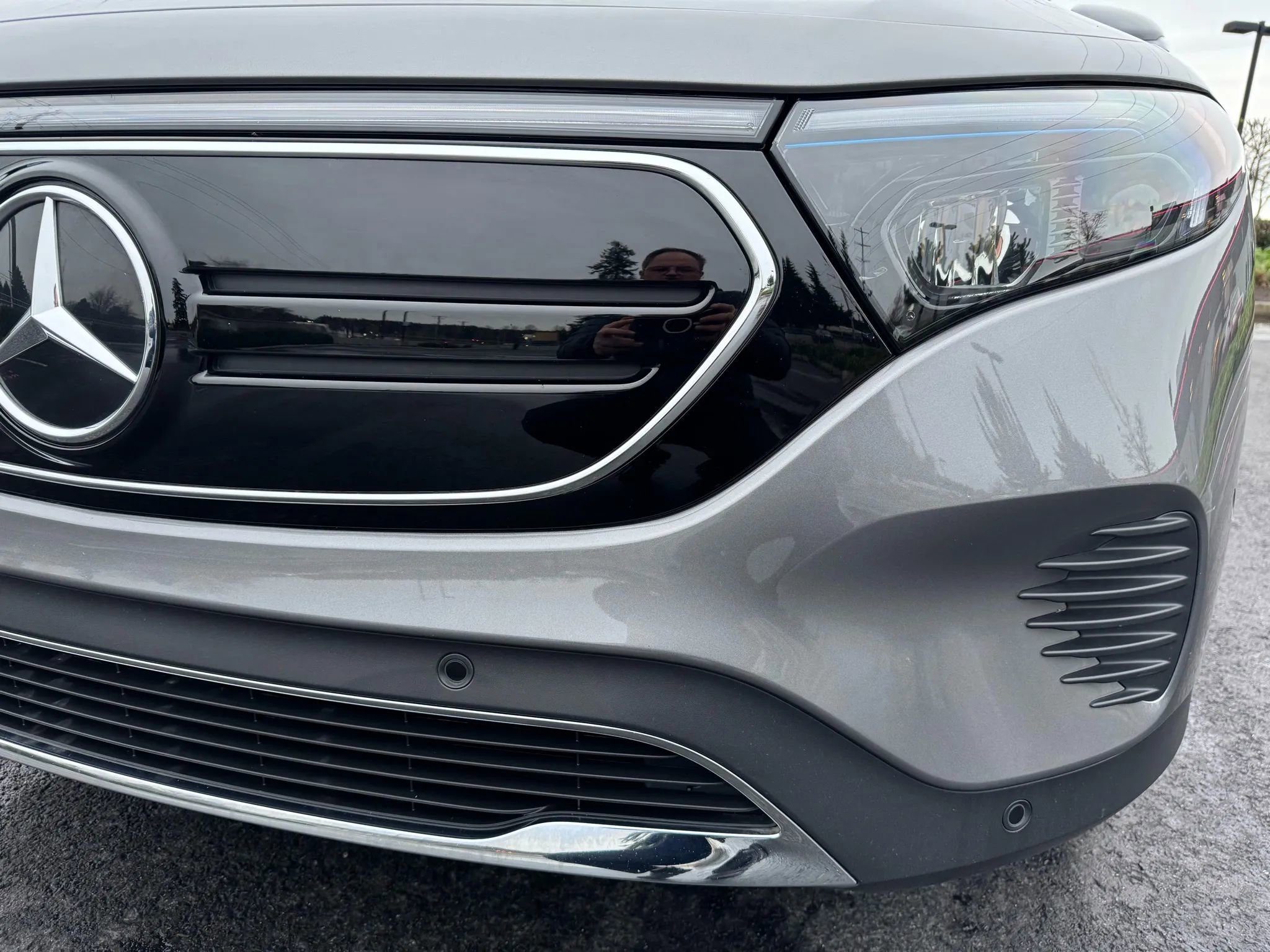 Used 2023 Mercedes-Benz EQB 300 4MATIC w/ Exclusive Package image 14