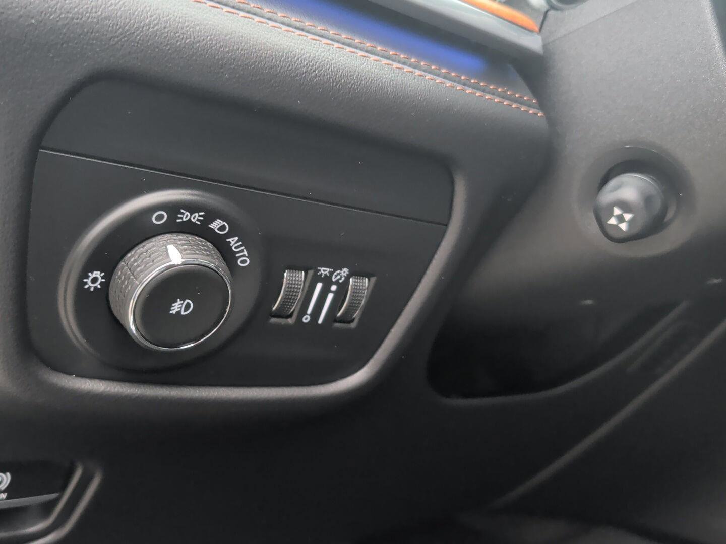 Used 2023 Jeep Grand Cherokee L Summit image 20