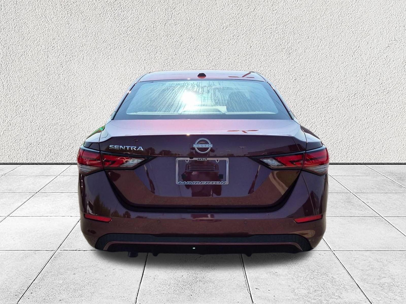 Used 2025 Nissan Sentra SV w/ All-Weather Package FWD image 4