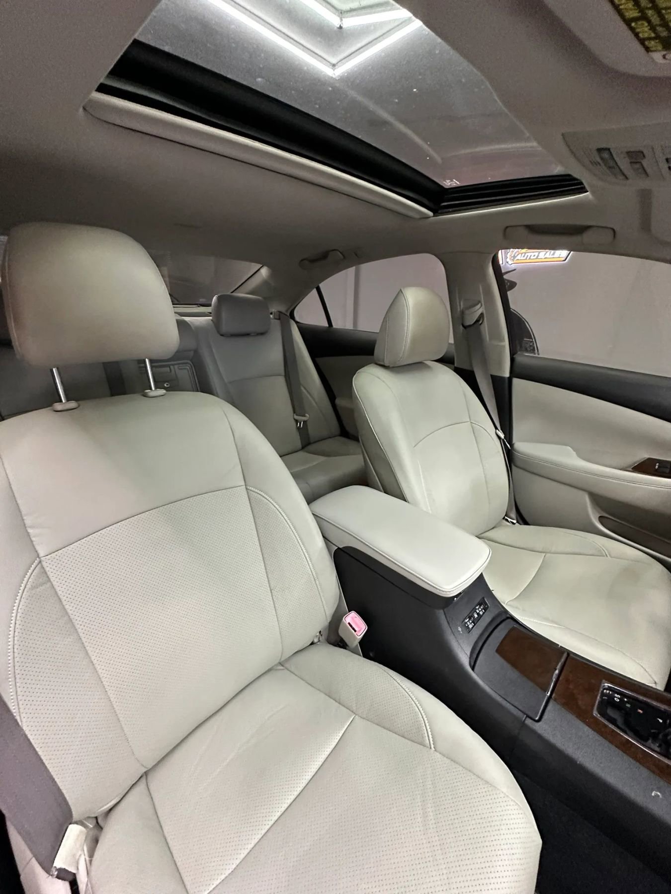 Used 2011 Lexus ES 350 FWD image 30