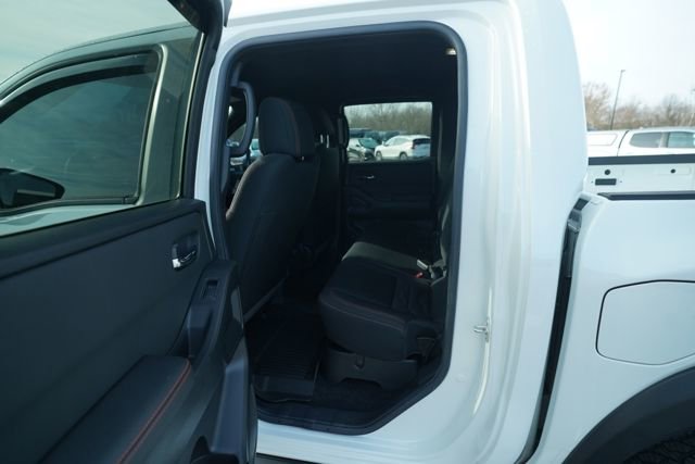 Used 2024 Nissan Frontier PRO-4X w/ Technology Package image 15