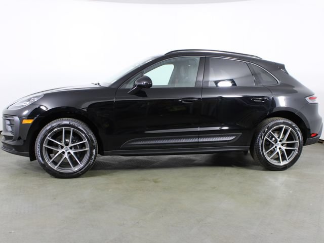 New 2026 Porsche Macan AWD/4WD image 2
