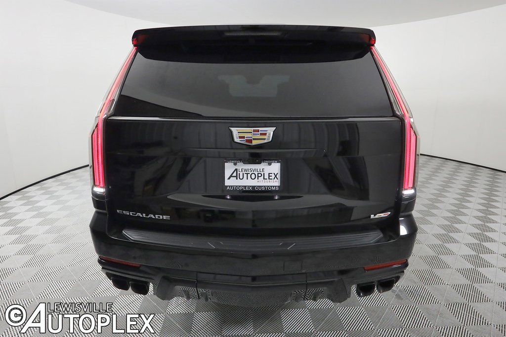 Used 2025 Cadillac Escalade V image 7