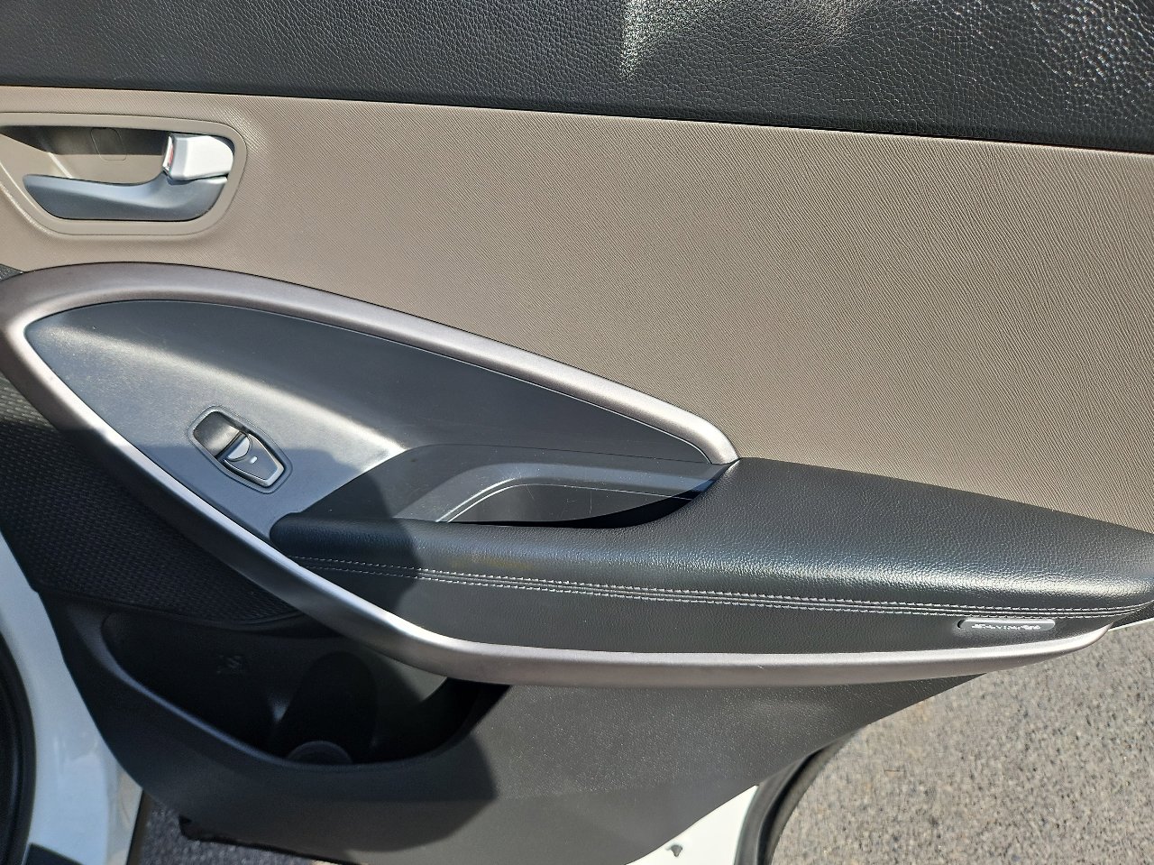 Used 2015 Hyundai Santa Fe Sport w/ Option Group 02 image 18