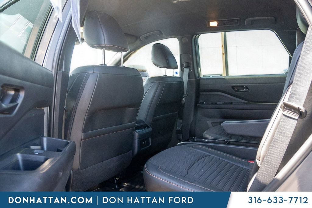Used 2024 Nissan Pathfinder Rock Creek AWD/4WD image 19