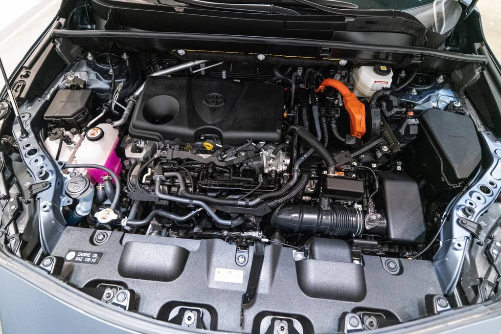 Certified 2024 Toyota Venza LE AWD/4WD image 33