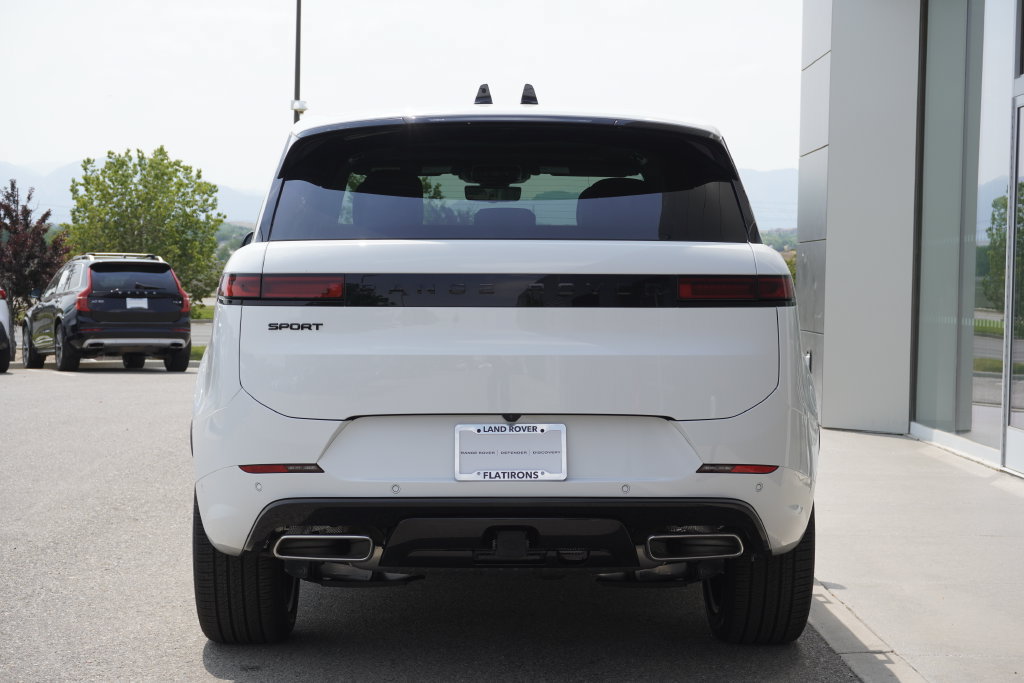 New 2026 Land Rover Range Rover Sport Dynamic SE AWD/4WD image 6