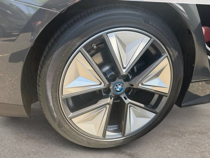 Used 2023 BMW i4 eDrive35 w/ Premium Package RWD image 12