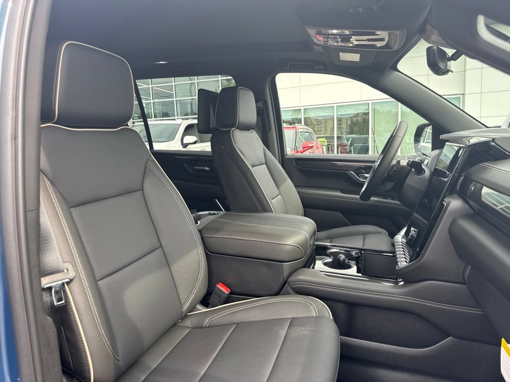 New 2026 GMC Yukon XL Elevation w/ Elevation Premium Package AWD/4WD image 19