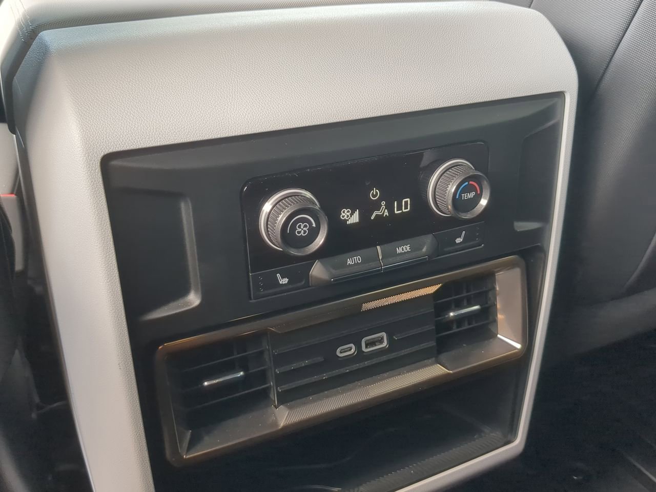 Used 2025 GMC Hummer EV 2X image 22