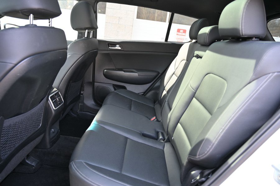 Used 2022 Kia Sportage Nightfall Edition image 19