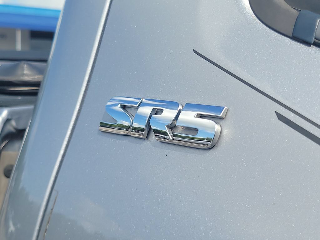 Used 2021 Toyota Tacoma SR5 RWD image 7