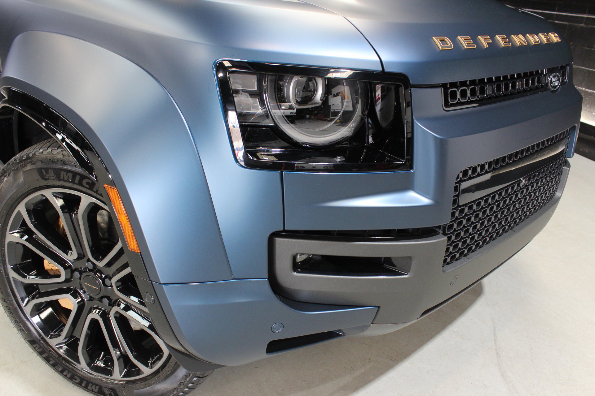 Used 2026 Land Rover Defender 110 OCTA image 9