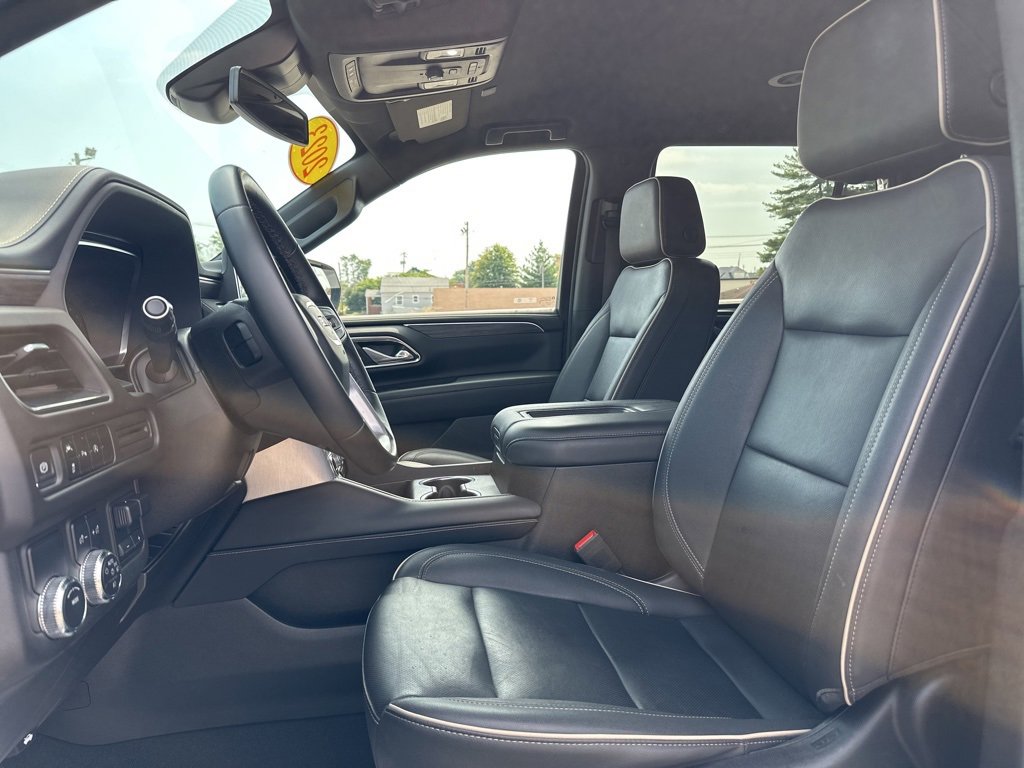 Used 2023 GMC Yukon SLT w/ Max Trailering Package image 14