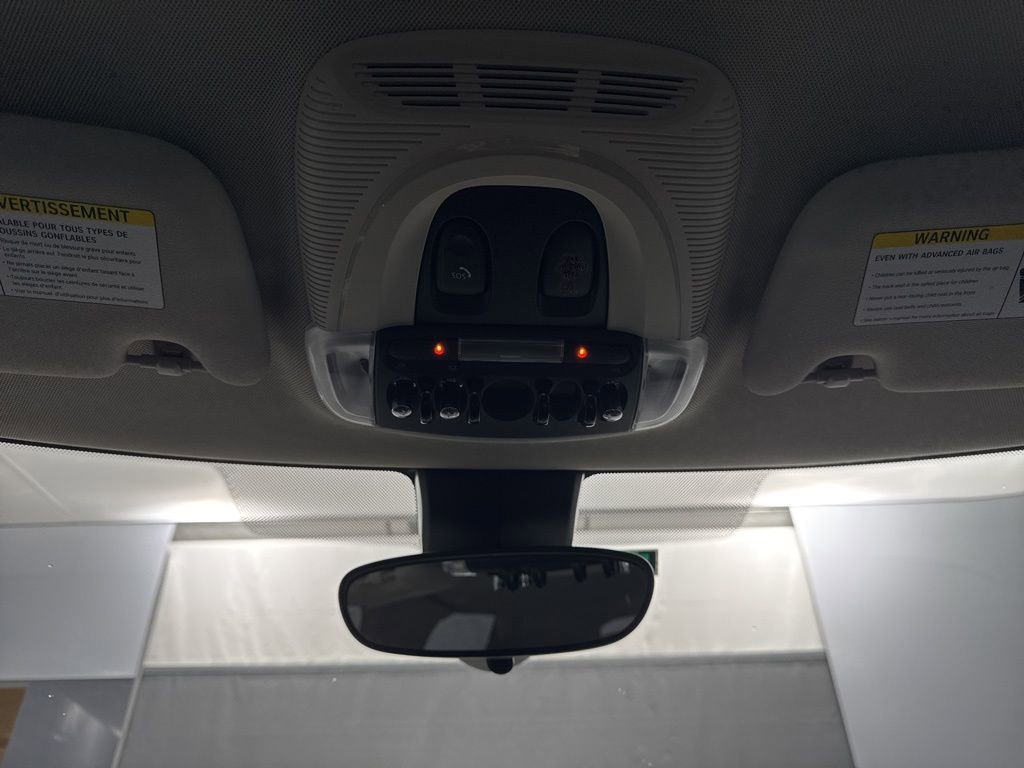 Used 2020 MINI Cooper 4-Door Hardtop FWD image 24