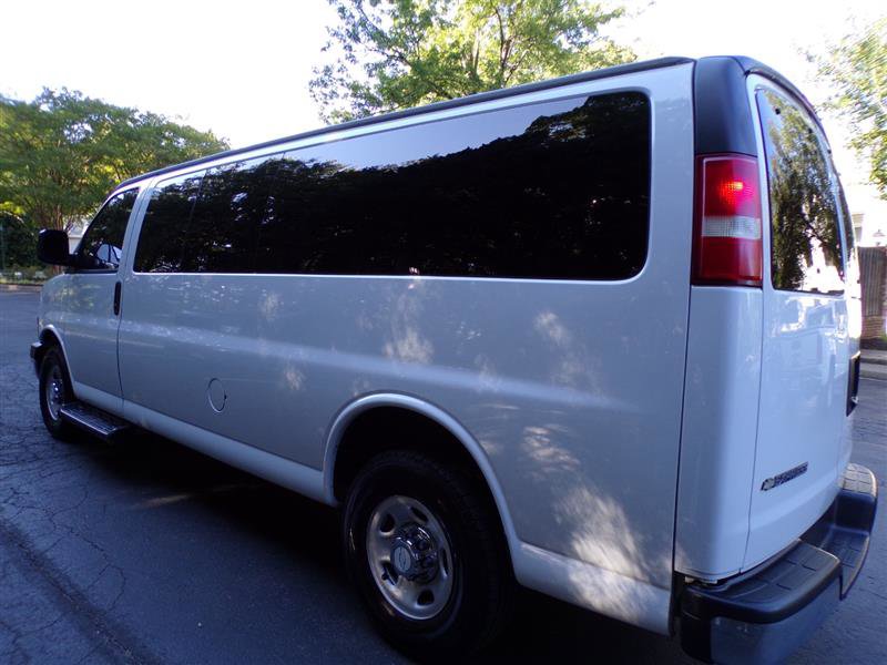 Used 2019 Chevrolet Express 3500 LT w/ LT Preferred Equipment Group RWD image 9