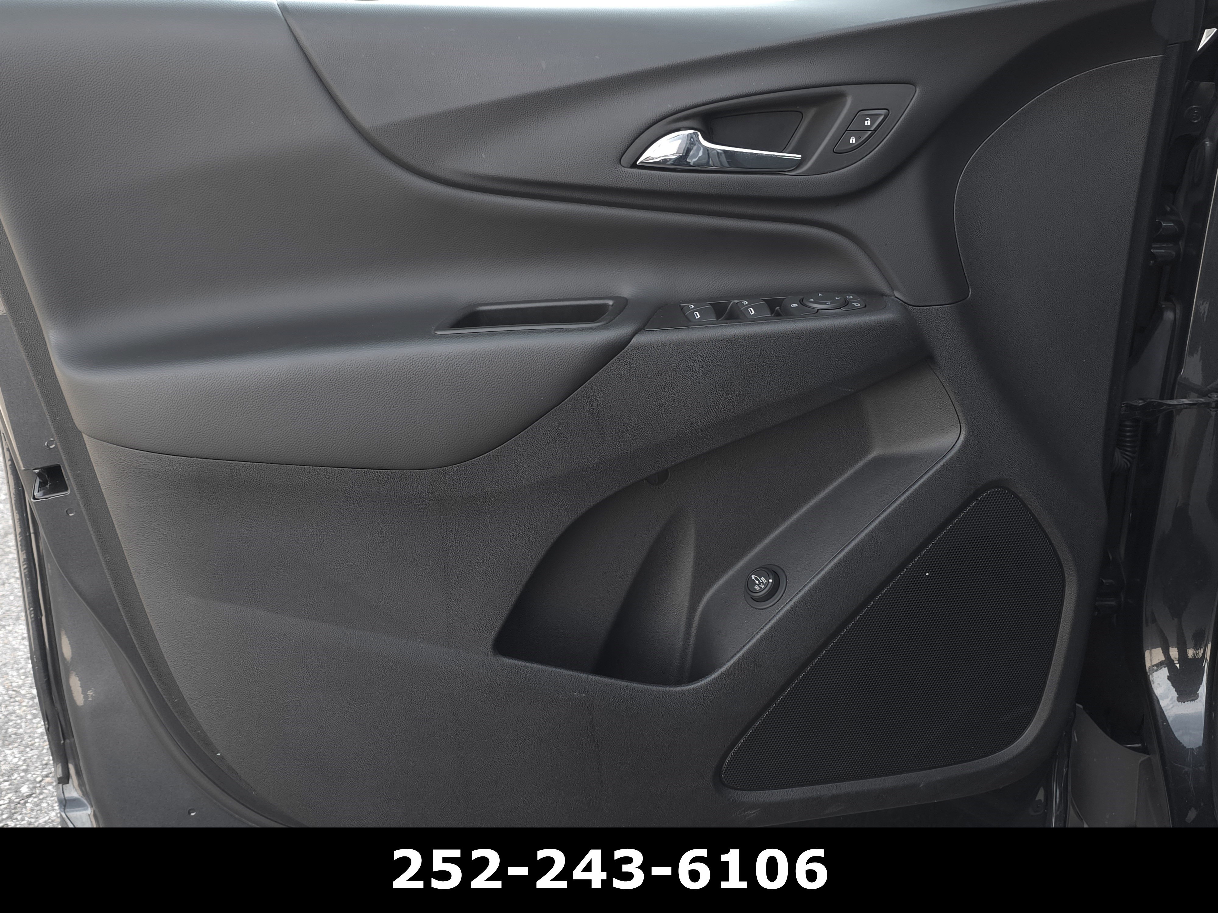 Used 2022 Chevrolet Equinox LT FWD image 24