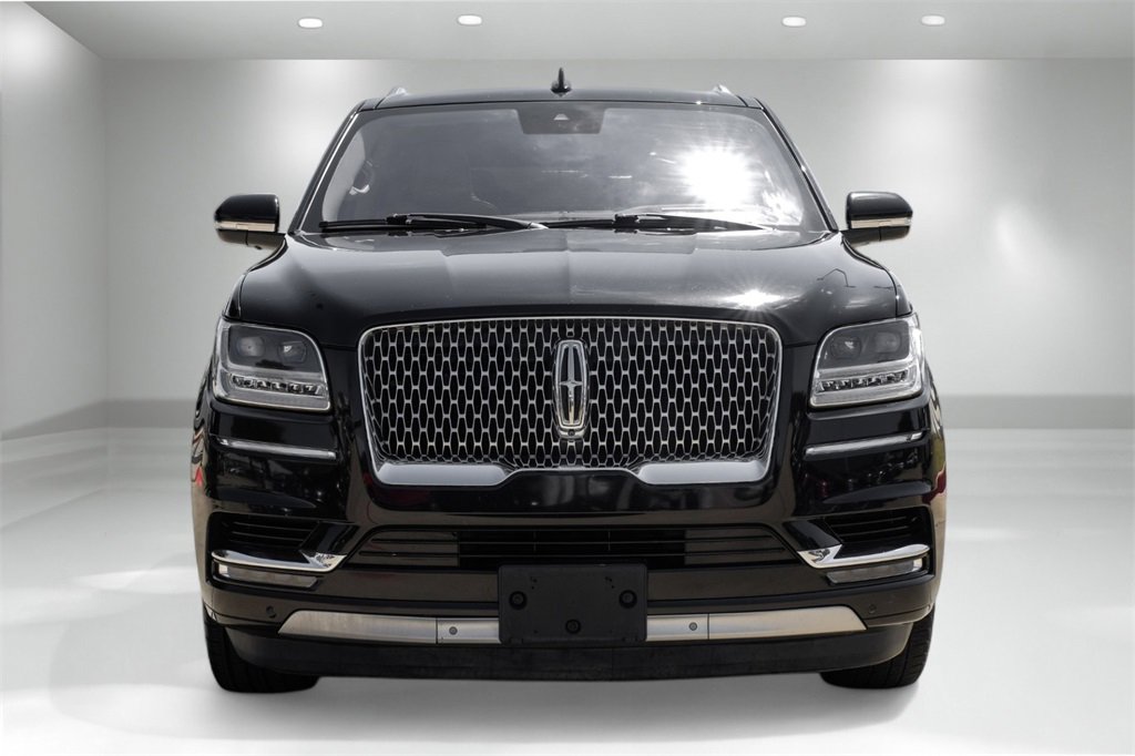 Used 2019 Lincoln Navigator Reserve image 7