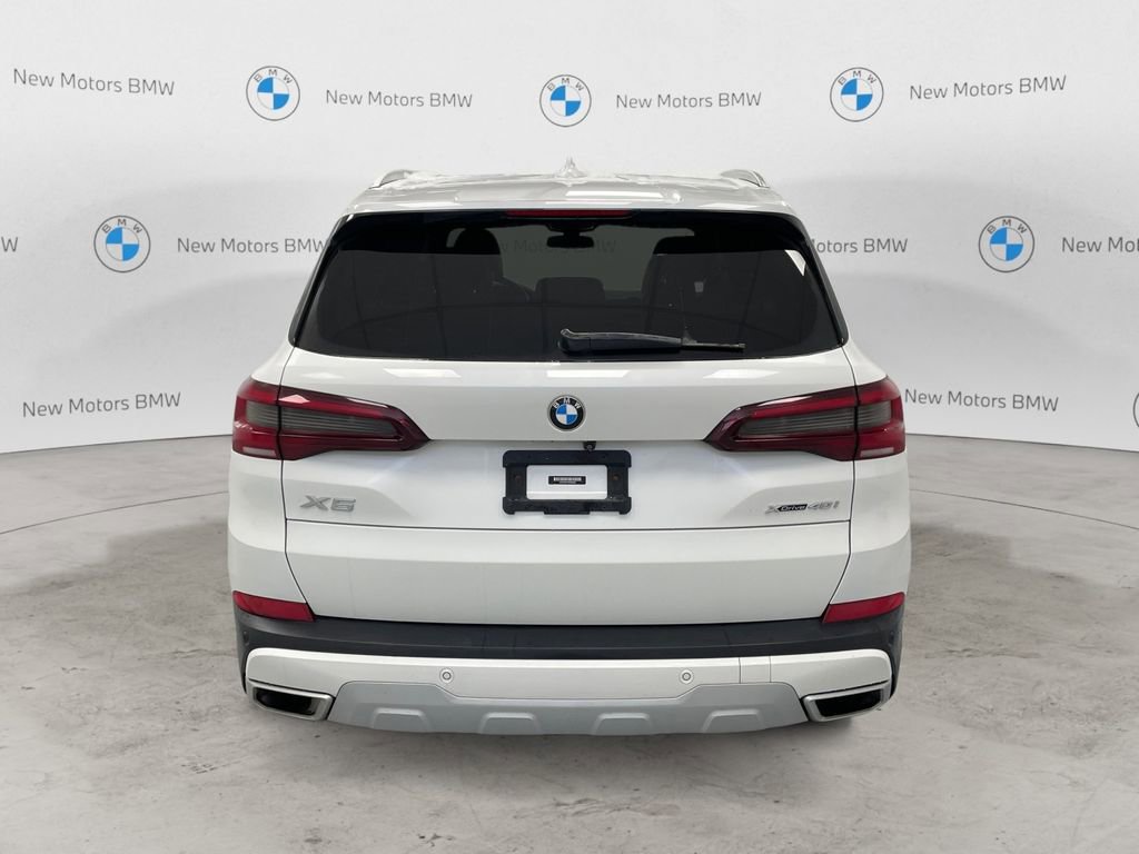 Used 2021 BMW X5 xDrive40i w/ Premium Package 2 image 3