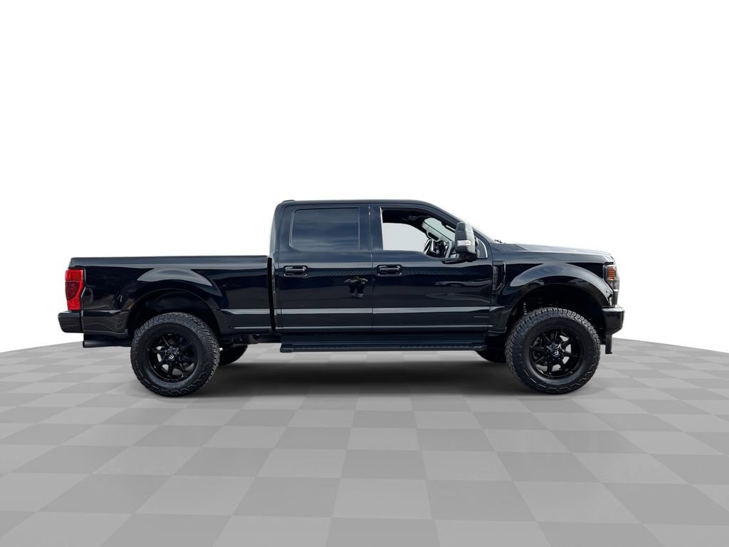Used 2022 Ford F250 Lariat w/ Black Appearance Package image 2