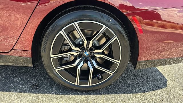 Certified 2025 BMW 760i xDrive w/ Premium Package AWD/4WD image 20