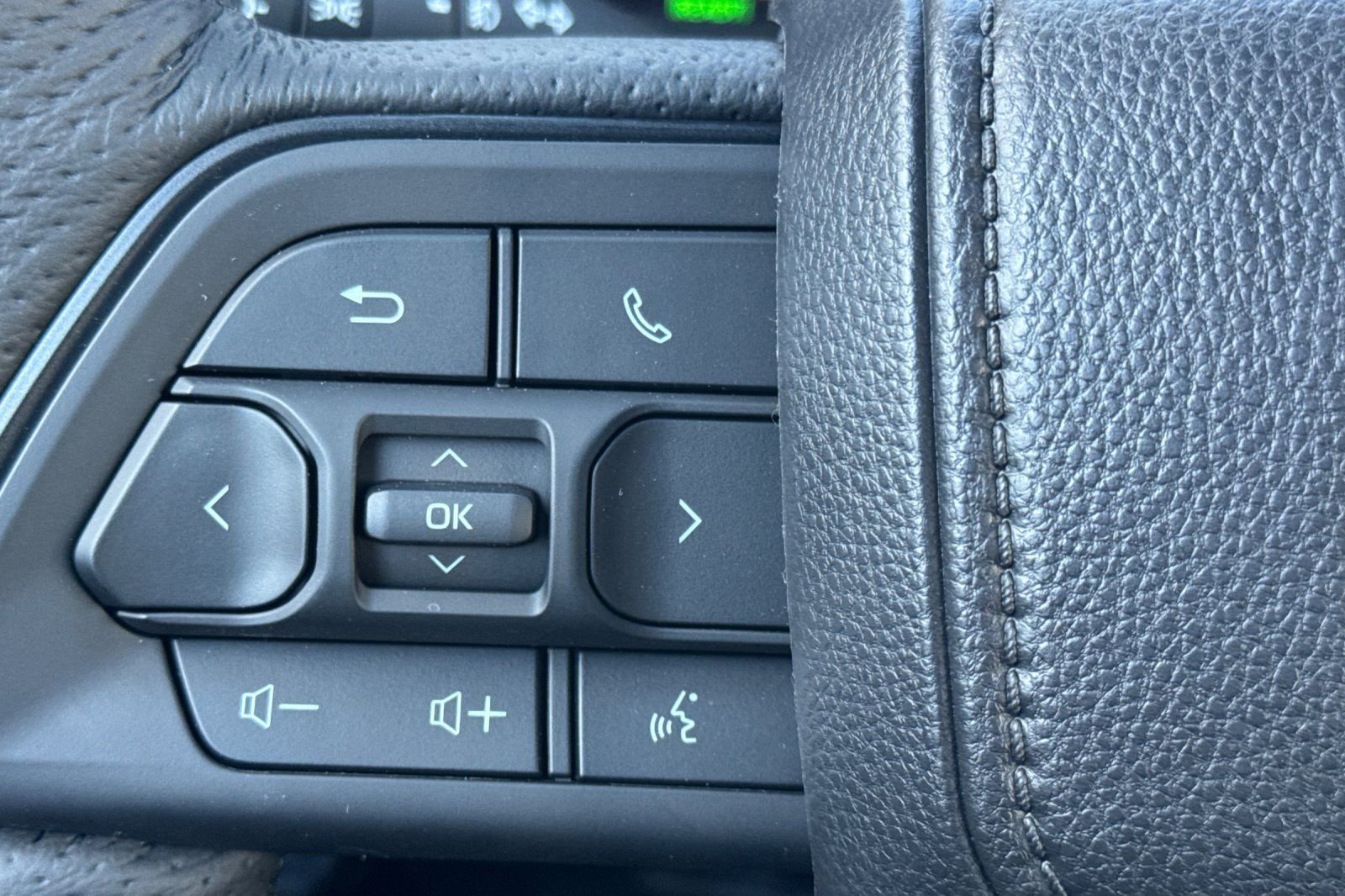 Used 2025 Toyota Tacoma TRD Pro w/ Tow Tech Package image 31