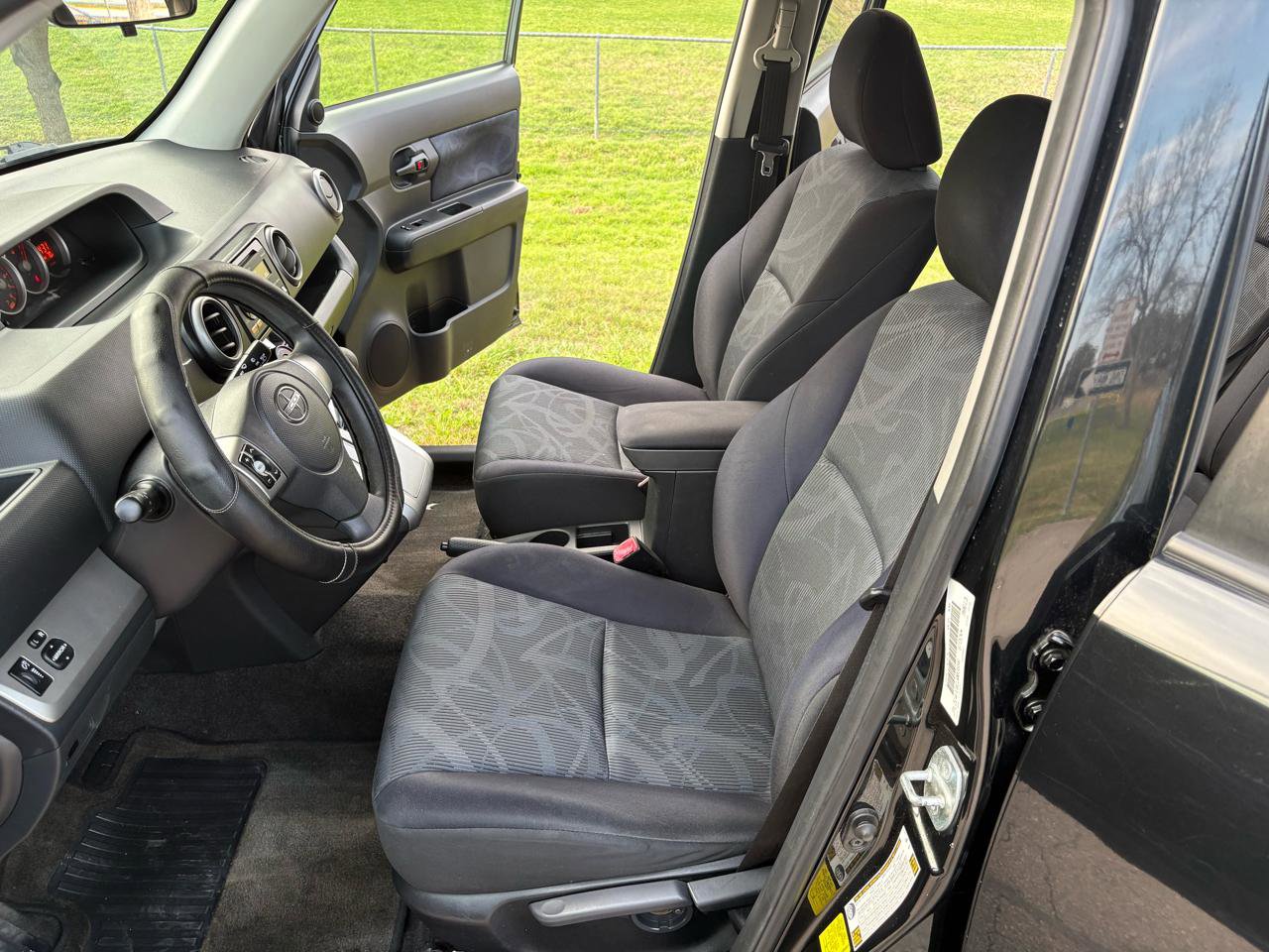 Used 2012 Scion xB image 30